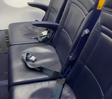 Ryanair Boeing 737 MAX 8-200 photo