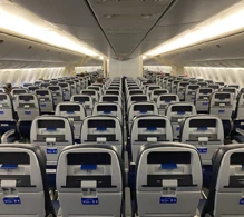 United Boeing 777-200 V.2 photo