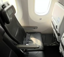 Zipair Tokyo Boeing 787-8 photo