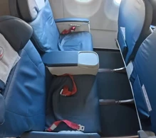 Yemenia Airbus A320-200 V.1 photo