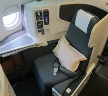 Cathay Pacific Airbus A330-300 V.1 photo