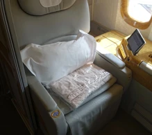 Emirates Boeing 777-300ER V.2 photo