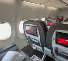 Icelandair Boeing 737 MAX 8 photo