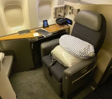 American Airlines Boeing 777-300ER V.1 photo