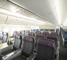 United Boeing 787-10 photo