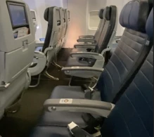 United Boeing 737-800 V.3 photo