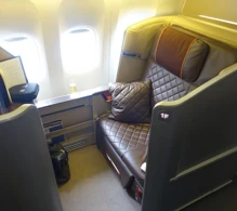 Singapore Airlines Boeing 777-300ER photo