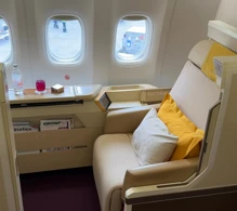 Thai Airways International Boeing 777-300ER V.2 photo