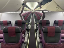 Qatar Airways Boeing 737 MAX 8 photo