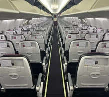 Qatar Airways Boeing 737 MAX 8 photo