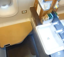 Lufthansa Airbus A340-600 photo