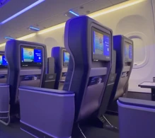 United Airbus A321neo photo