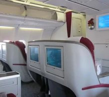 Qatar Airways Airbus A330-300 V.1 photo