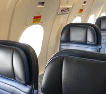 United Airbus A320-200 photo