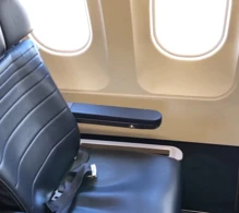 United Airbus A320-200 photo