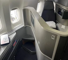 American Airlines Boeing 777-200ER V.2 photo