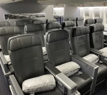 American Airlines Boeing 777-200ER V.2 photo