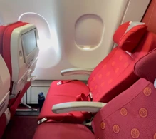 Hong Kong Airlines Airbus A330-300 V.1 photo