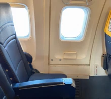 Ryanair Boeing 737-800 photo