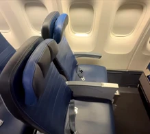 United Boeing 767-400ER photo