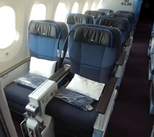 KLM Boeing 787-10 photo