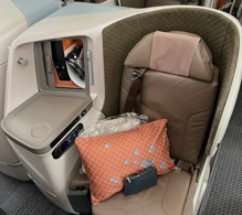 Singapore Airlines Boeing 787-10 photo