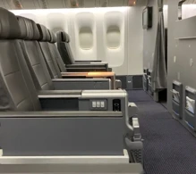 American Airlines Boeing 777-200ER V.1 photo