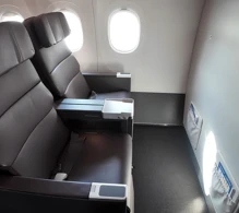 Qantas Airbus A321neo XLR V.2 photo