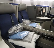 United Boeing 777-300ER photo