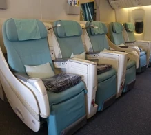 Korean Air Boeing 777-200ER photo