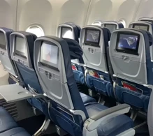 Delta Boeing 737-800 photo