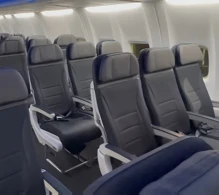 Alaska Airlines Boeing 737-800 V.1 photo