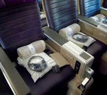 United Boeing 787-8 photo