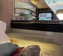 Emirates Boeing 777-300ER V.9 photo