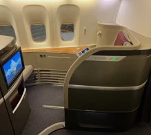 Qatar Airways Boeing 777-300ER V.4 photo