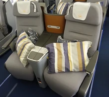 Lufthansa Airbus A340-300 photo